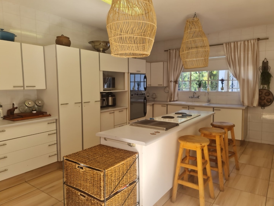 4 Bedroom Property for Sale in Safari Gardens North West